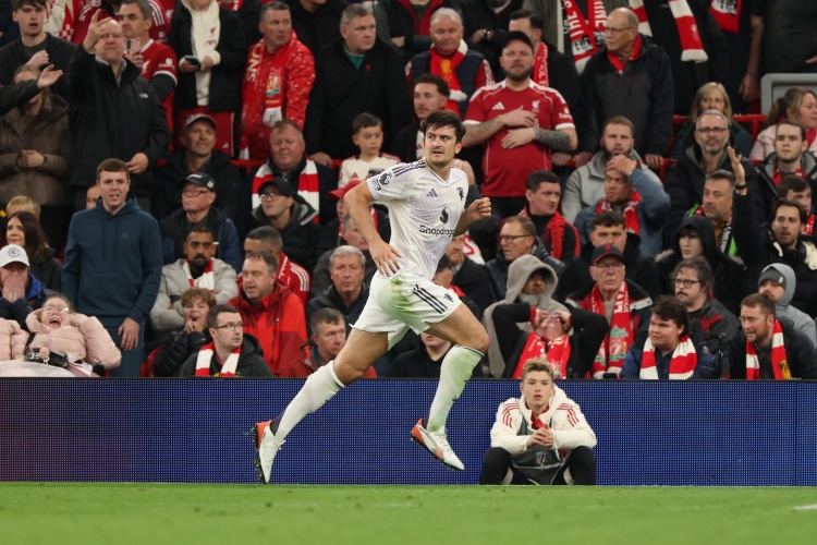 马奎尔接受大幅降薪续约曼联 一年合同含续约选项