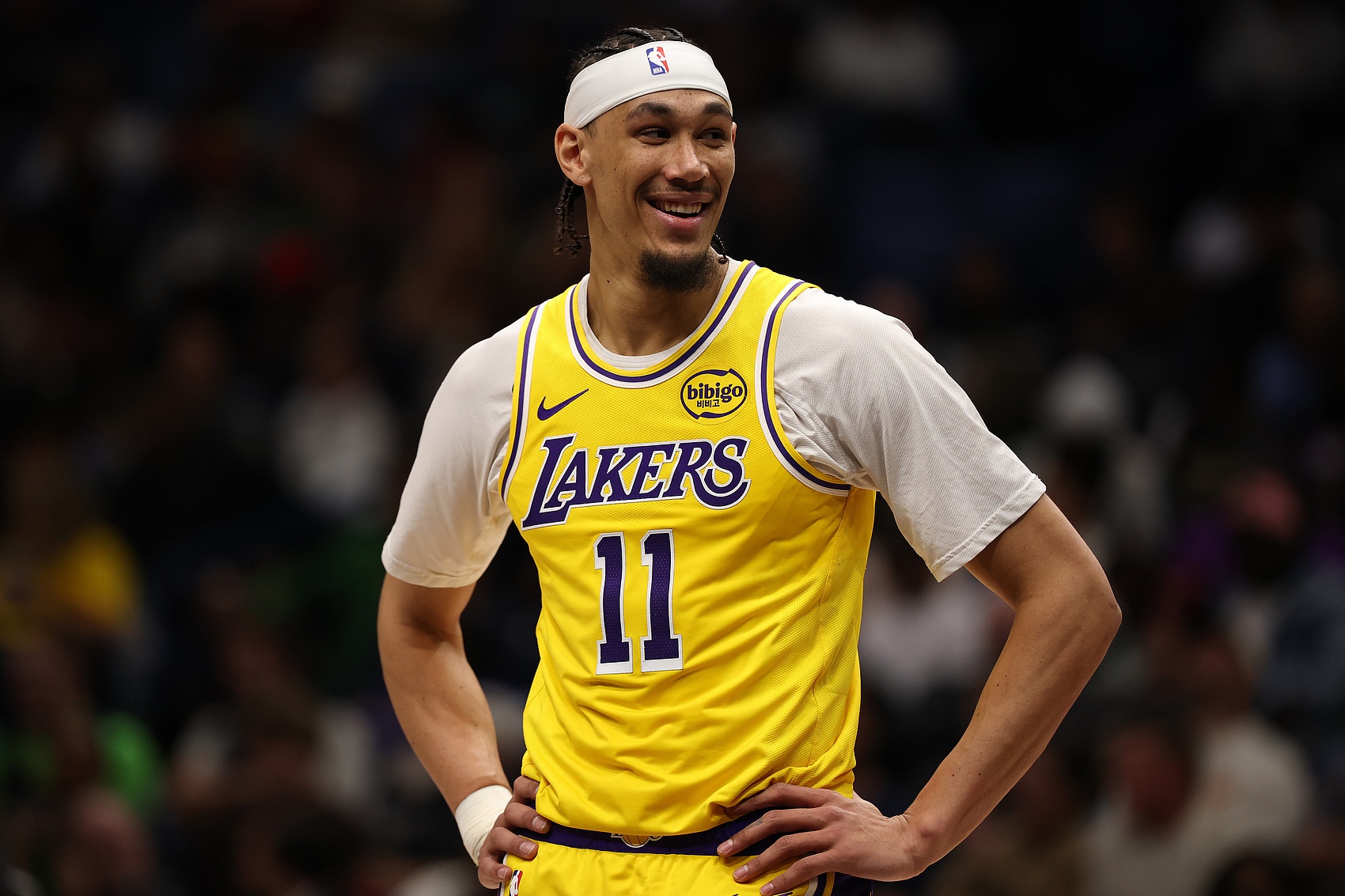 湖人内线轮转告急 海斯左脚酸痛缺席关键卡位战