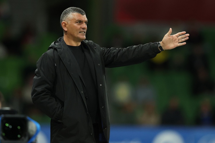 蓉城四轮10分领跑争冠集团 铜梁龙铁人靠防反立足 蓉城四轮10分领跑争冠集团 铜梁龙铁人靠防反立足