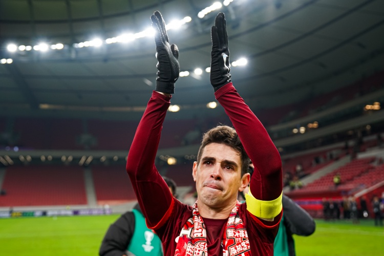 奥斯卡海港八年定格 248场77球142助成队史传奇