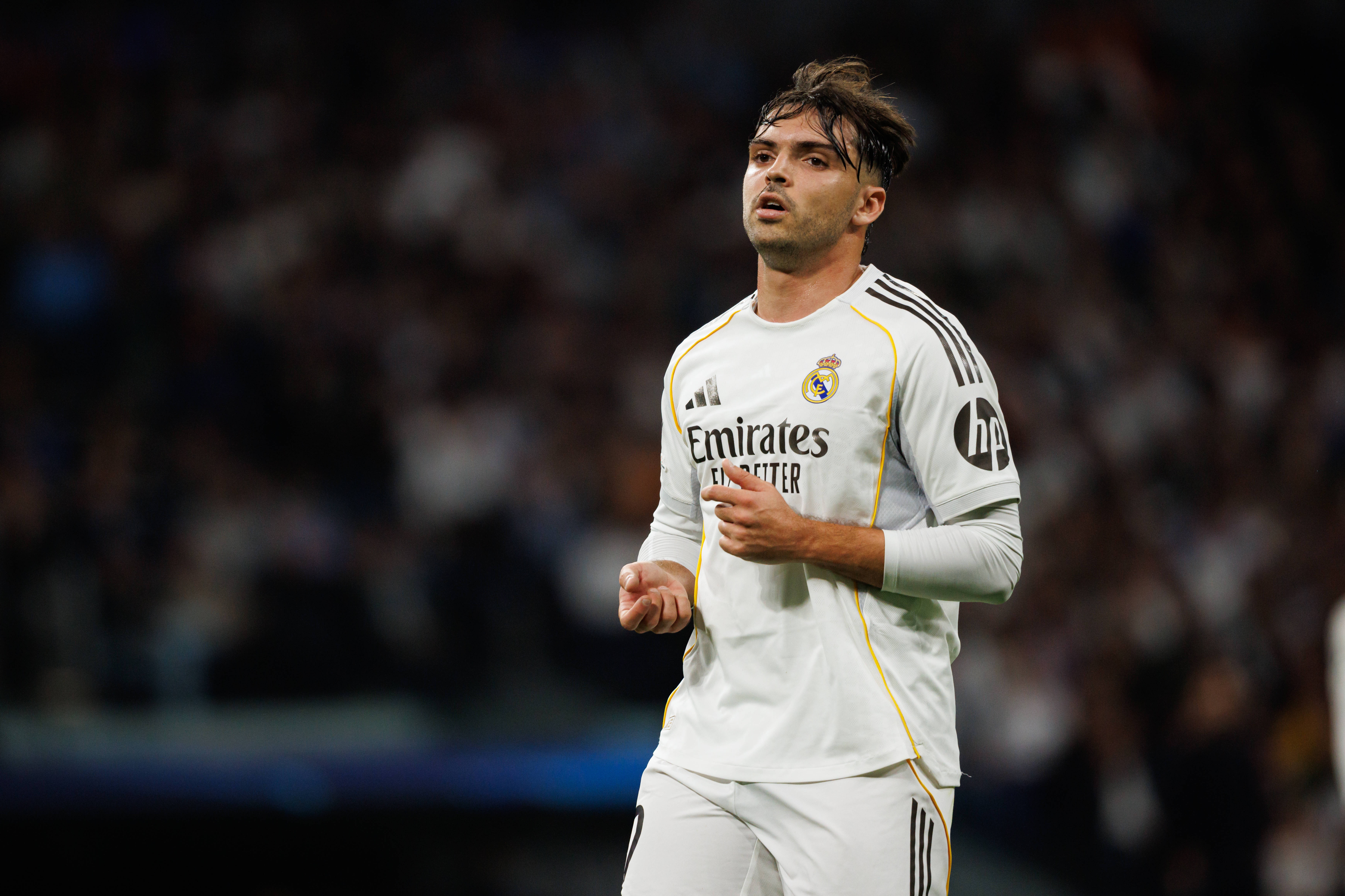 巴萨正式上诉欧足联 利物浦官宣罗伯逊离队