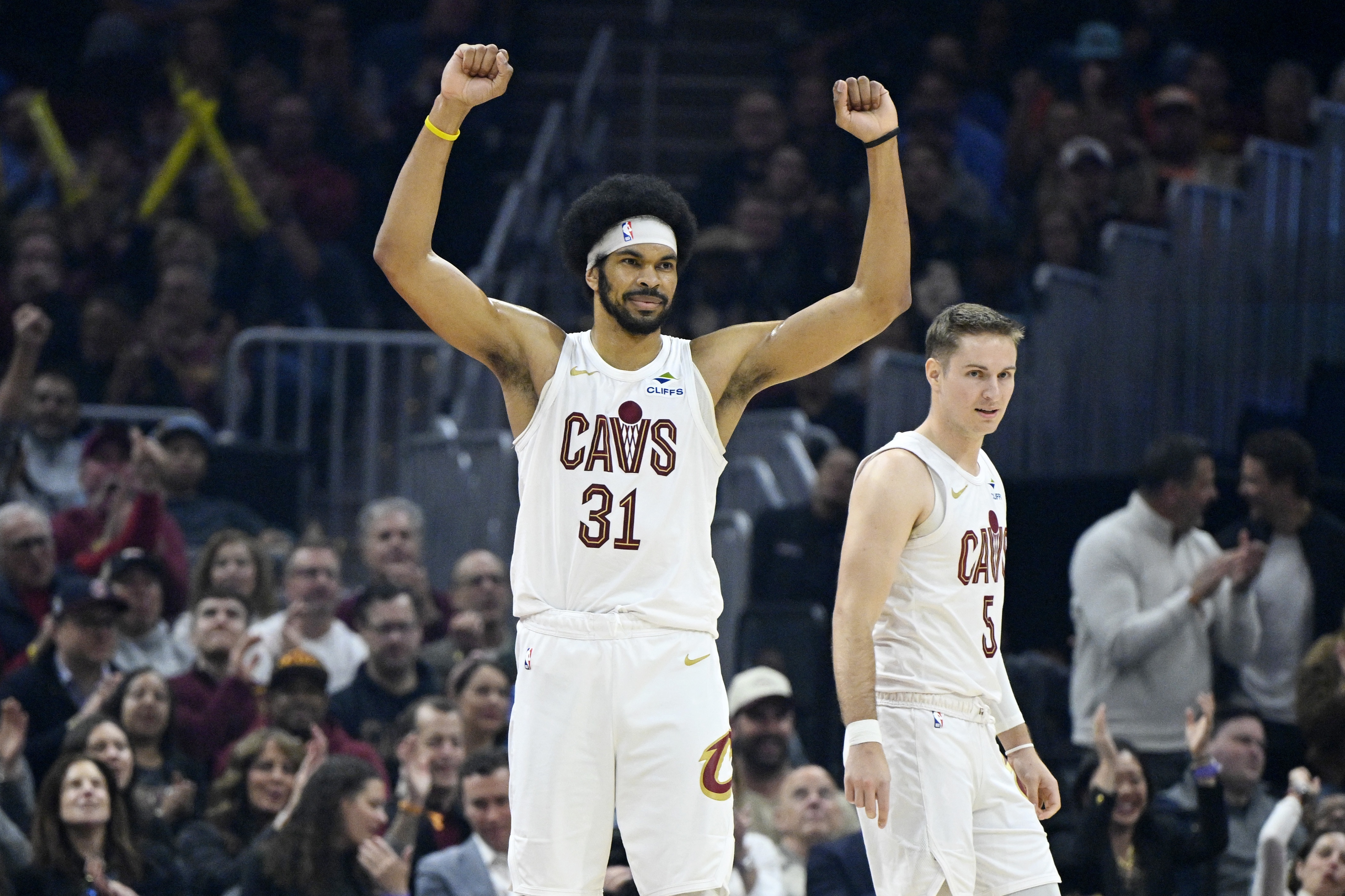 高管球探季后赛前瞻：湖人残阵难撼火箭 骑士防守隐忧 勇士客场无解