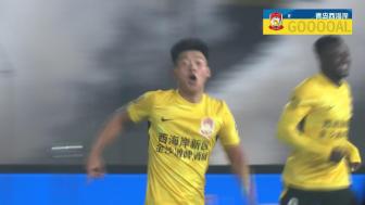 丁海峰飞踹直红 李浩然补时绝平 十人西海岸1-1辽宁铁人
