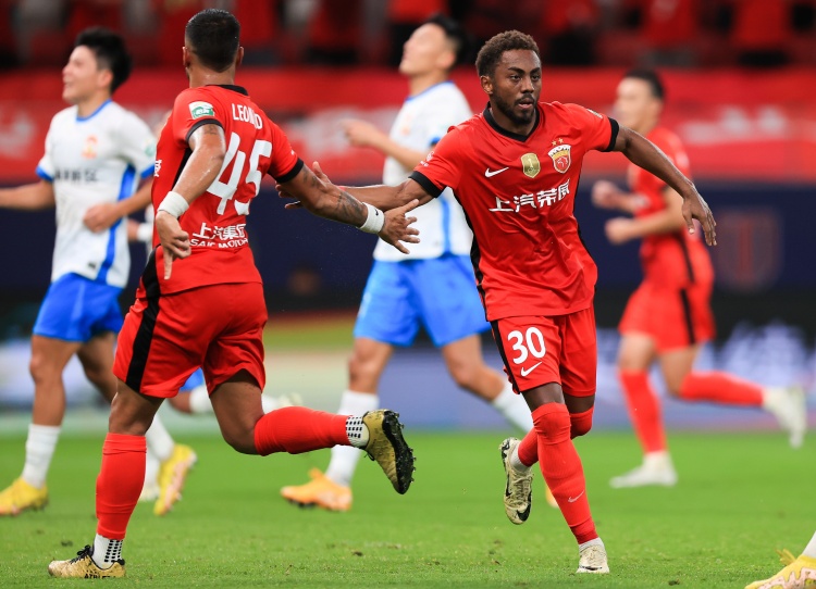 海港德比半场折损四人 医疗体系动荡埋下伤病隐患 海港德比半场折损四人 医疗体系动荡埋下伤病隐患