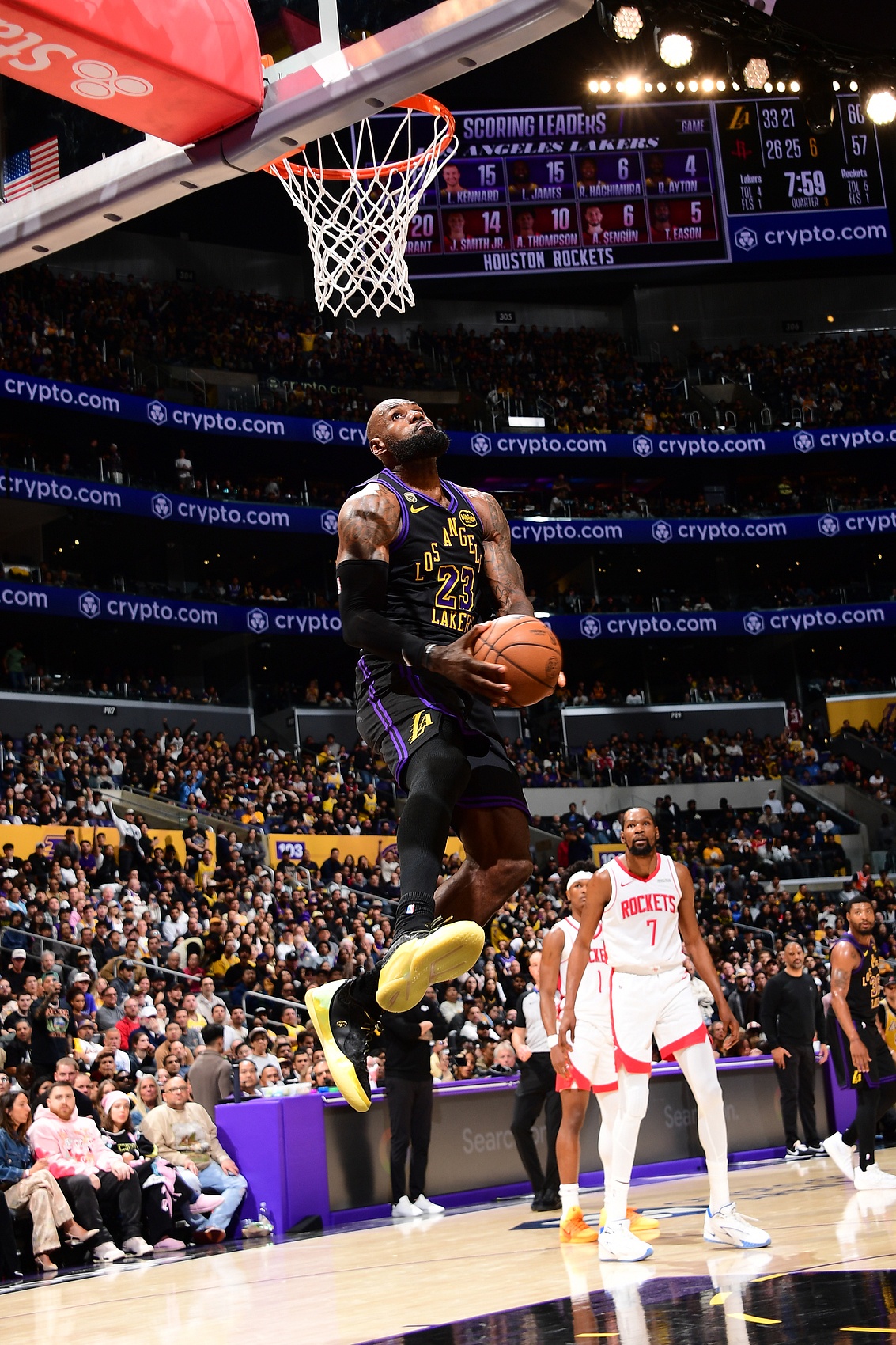 阿里纳斯：现在还在黑勒布朗的人脑子有问题