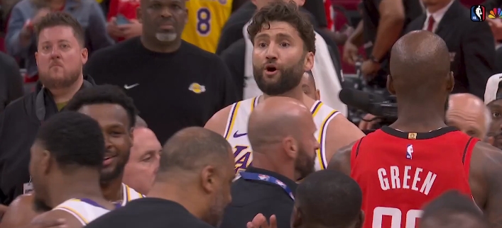 泰特赛后挑衅湖人全队 约架克莱伯 斯玛特：搞笑