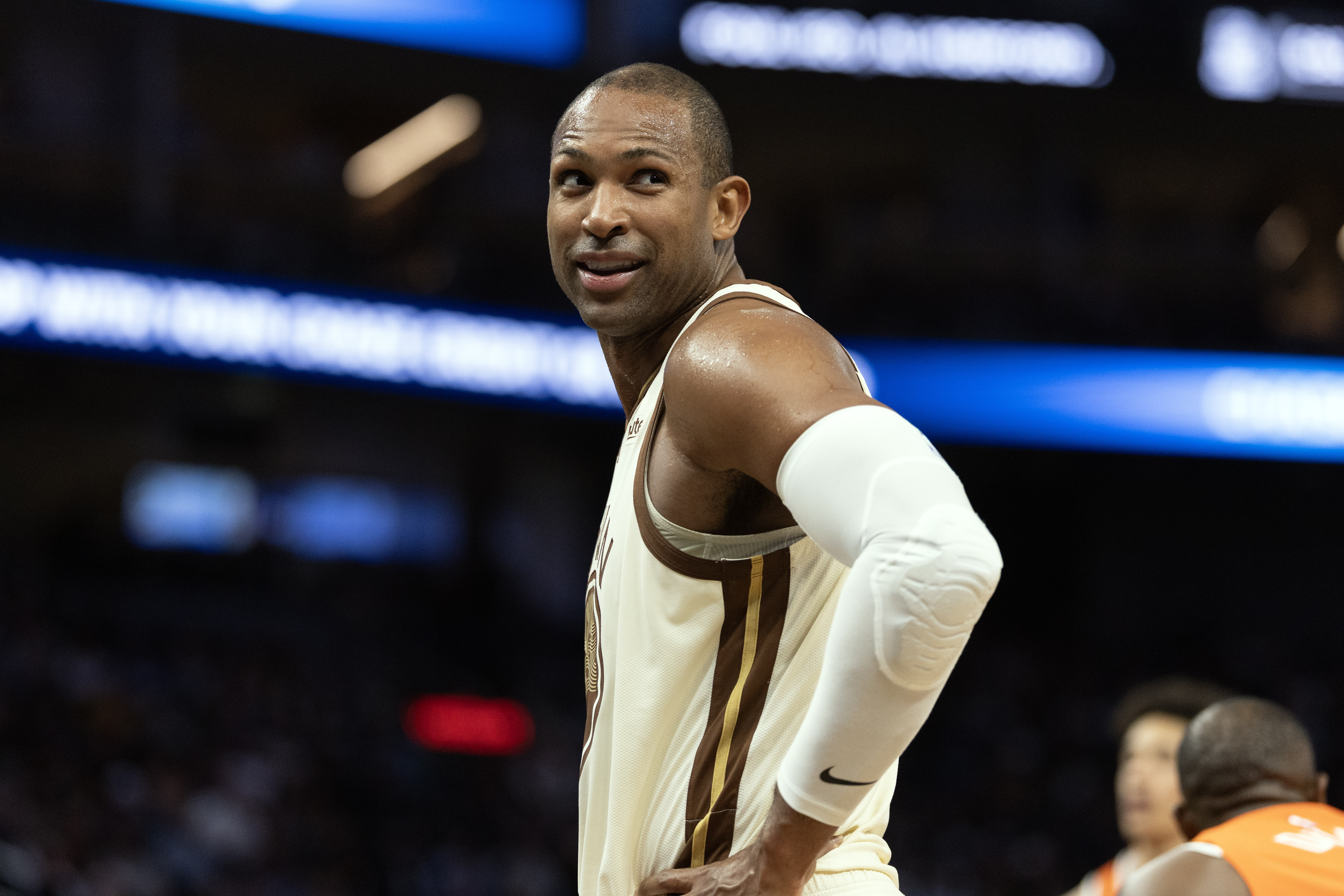 若科尔离队，梅尔顿与霍福德均可能跳出选项