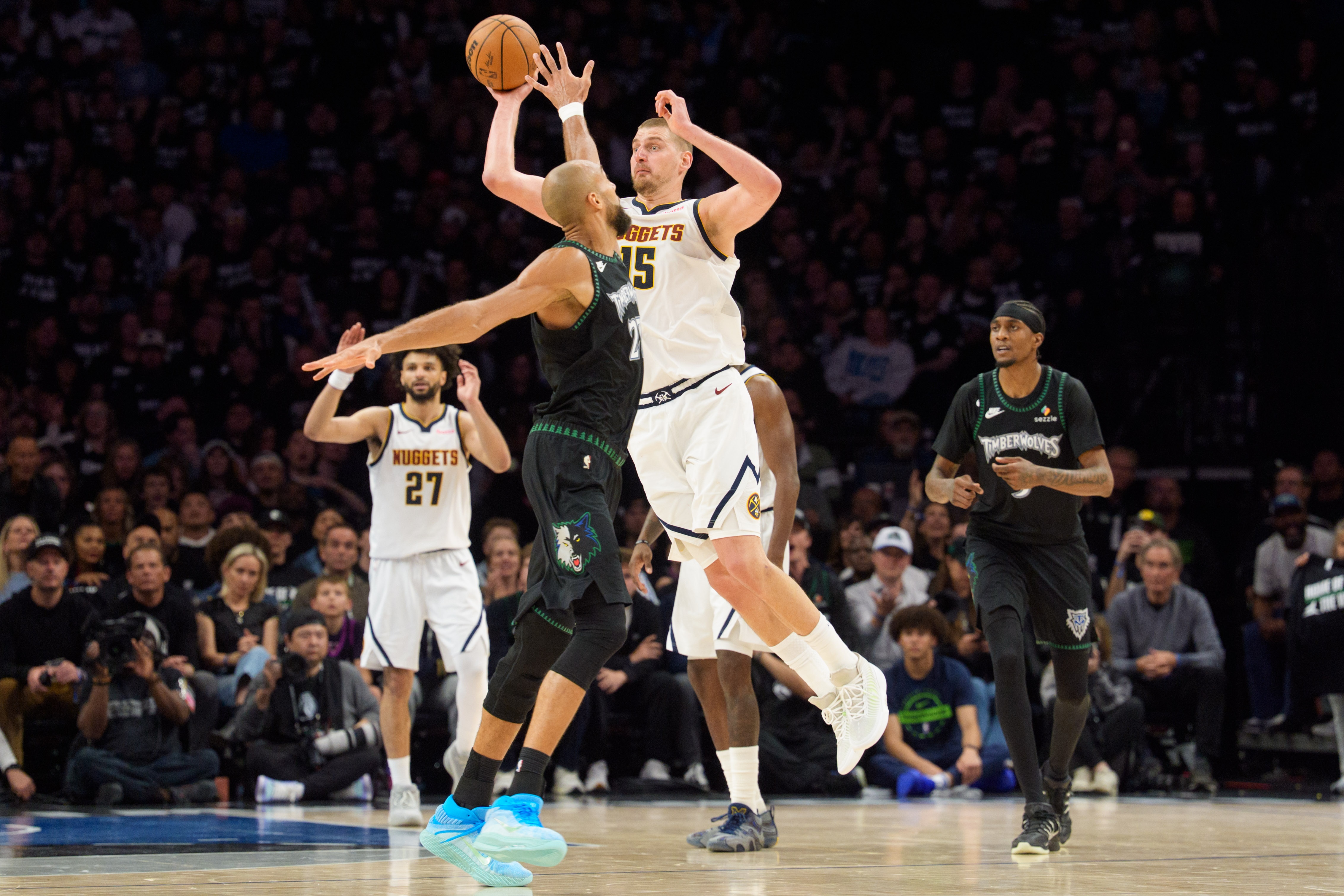 森林狼连伤两将，格林预估系列赛将拖入抢七