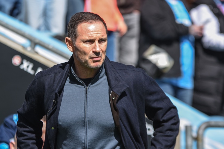 水晶宫新帅候选曝光：六人名单含兰帕德 麦肯纳解约金800万镑