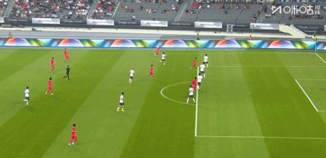 0-3！国足东亚杯首战遭韩国碾压 对韩六连败+零进球