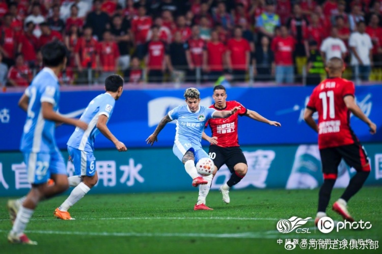 成都蓉城3-0河南，索罗金破门韦世豪拜合拉木建功