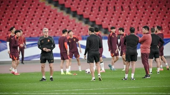 客战印尼必须取三分 伊万上海集训主抓进攻与B方案