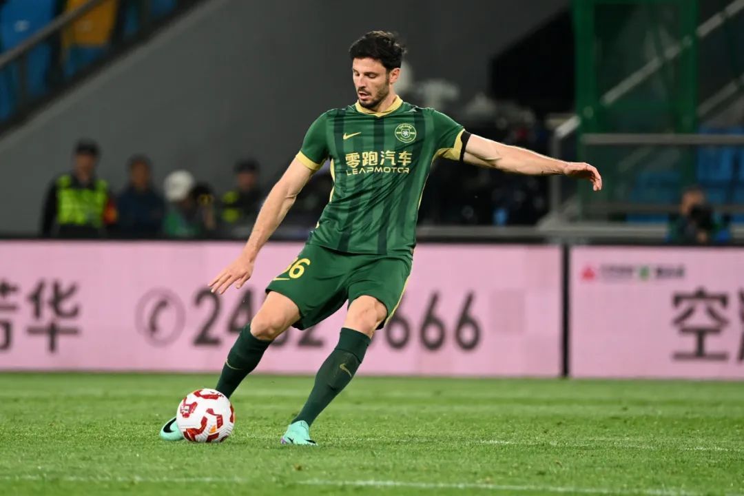 浙江绿城客场0-2负天津 卢卡斯乌龙+失点 一周内连遭重创 浙江绿城客场0-2负天津 卢卡斯乌龙+失点 一周内连遭重创