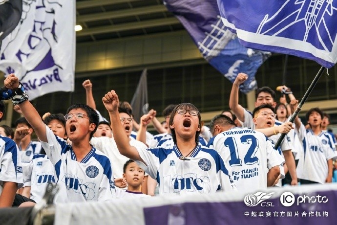 主场首胜破荒,河南队官方谢球迷 主场首胜破荒,河南队官方谢球迷