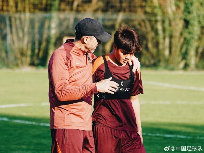 U16国足抵欧塞尔开启11天海外拉练 两场热身赛备战蒙太古杯