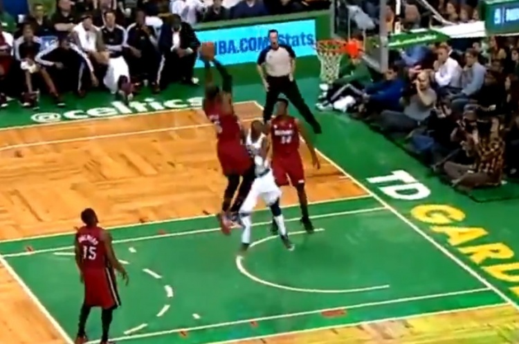 13年回望热火27连胜 詹姆斯生涯统治力巅峰的冰冷切片 13年回望热火27连胜 詹姆斯生涯统治力巅峰的冰冷切片