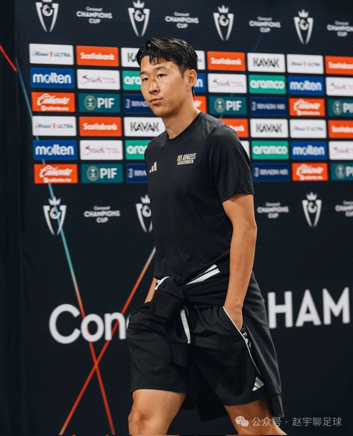 王钰栋双响助浙江转正 赛后态度引孙兴慜往事对比