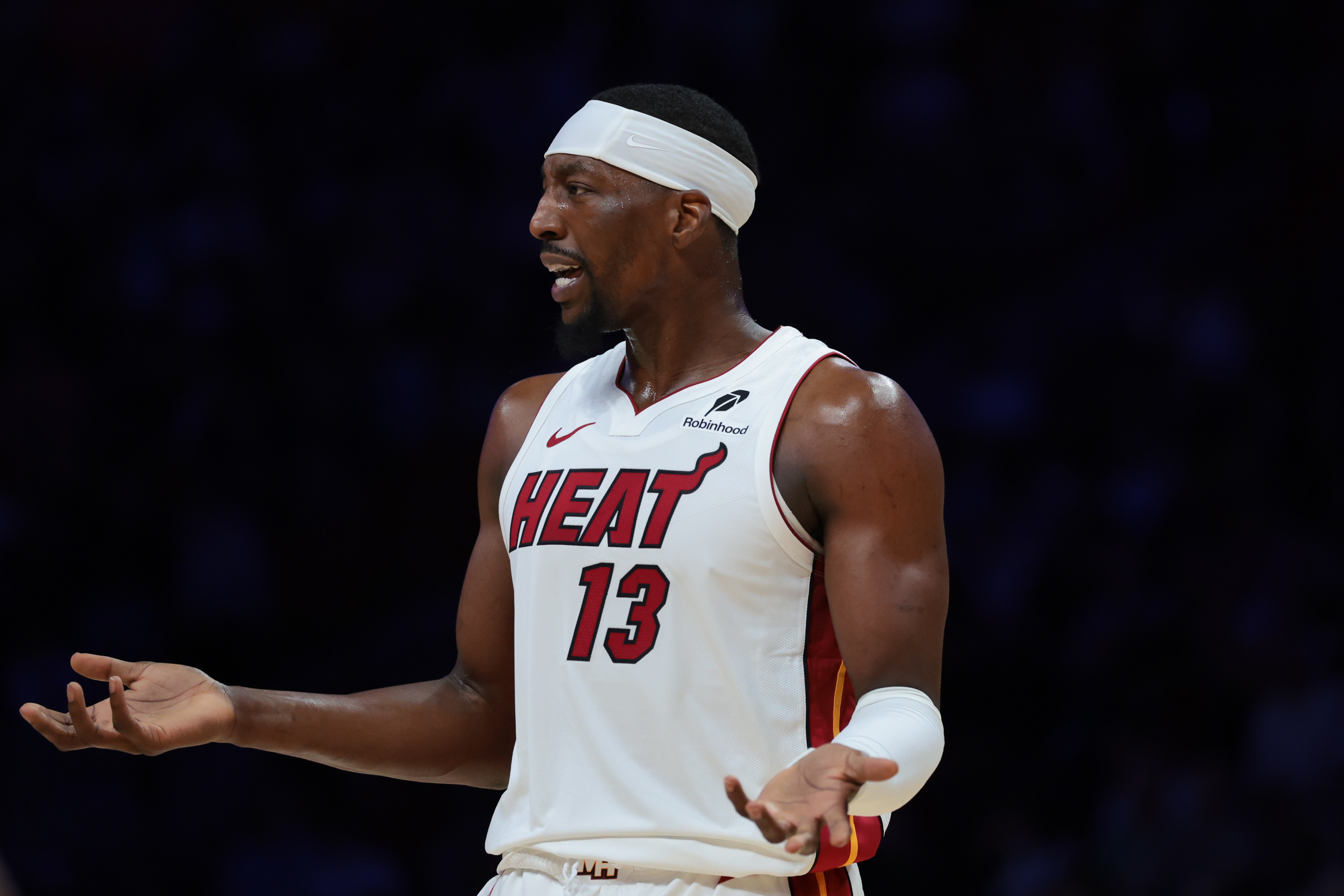 贝弗利力挺阿德巴约83分含金量:非刷分 否则人人皆可 贝弗利力挺阿德巴约83分含金量:非刷分 否则人人皆可