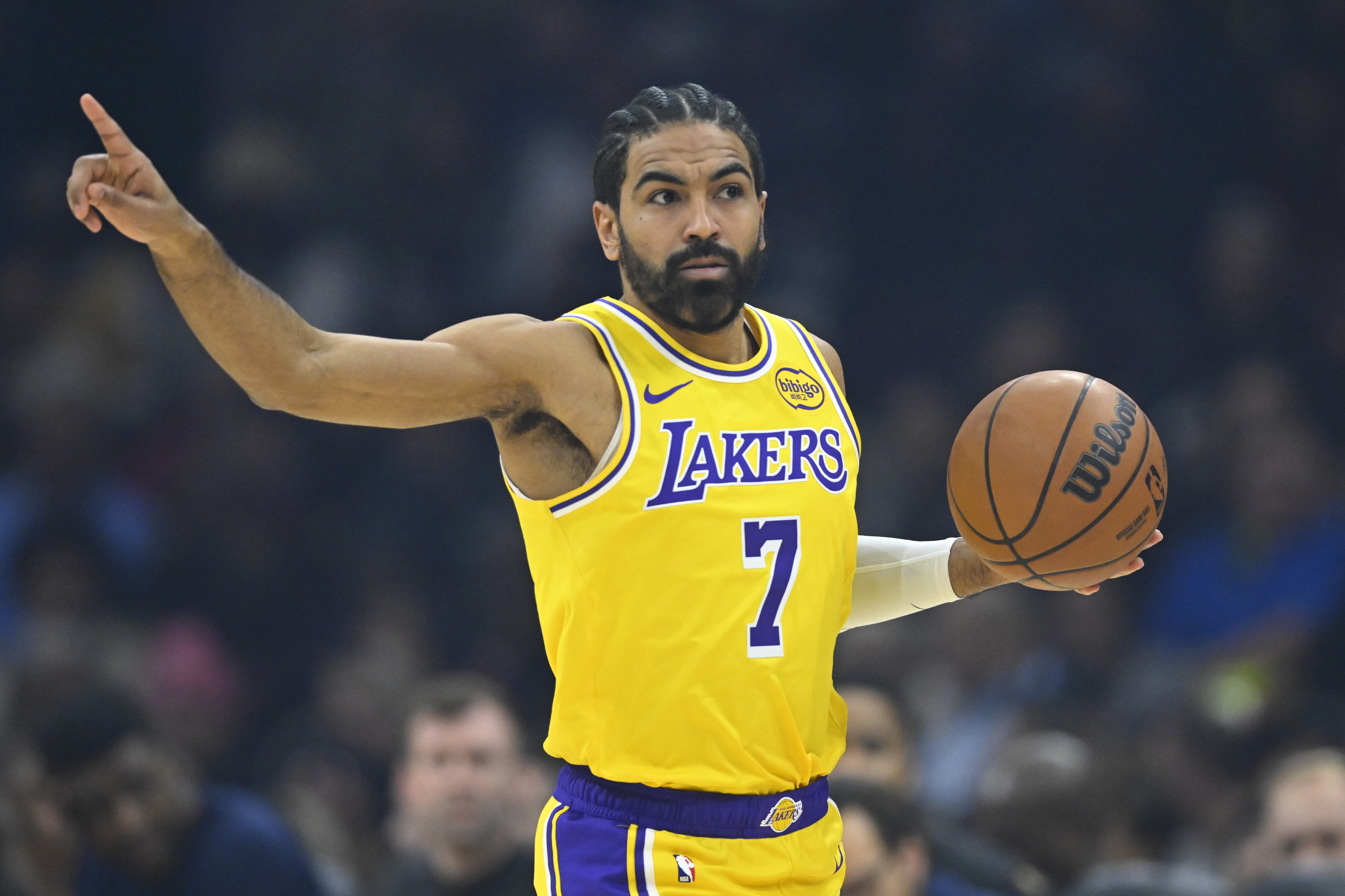 佩林卡神之一手：文森特换肯纳德 湖人三分命中率从联盟第21飙升至第4