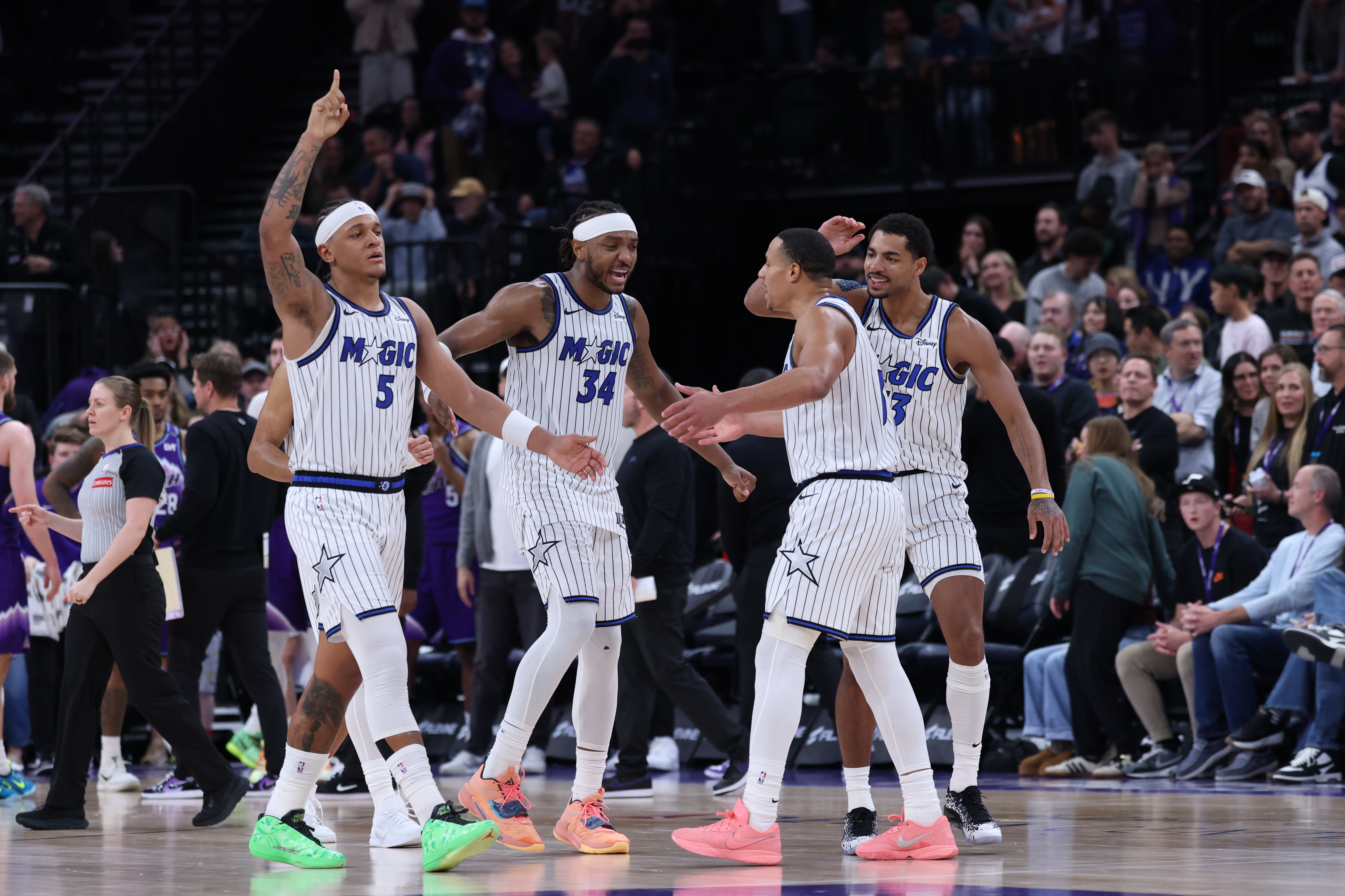 肯纳德绝杀魔术湖人九连胜 东契奇单节16分破换防 肯纳德绝杀魔术湖人九连胜 东契奇单节16分破换防